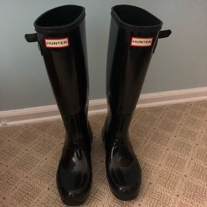 Glossy Tall Black Hunger Boots - size 7